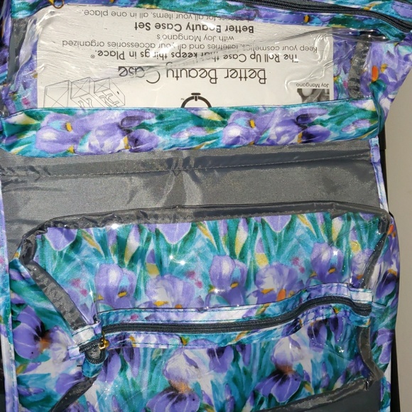 NWOT: Make up case - Picture 3 of 5